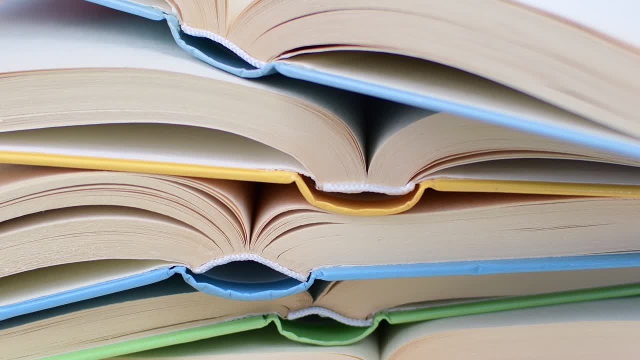 Обавештење о покретању поступка избора уџбеника